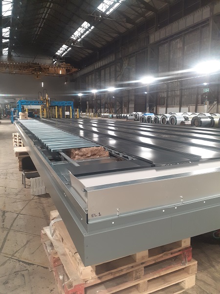 Seismic roof cassette shotton