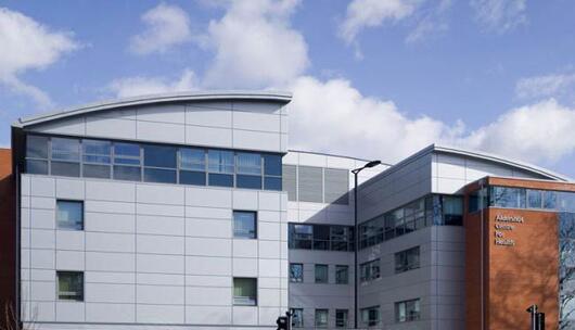 Aldershot Centre for Health   Colorcoat Prisma® img2