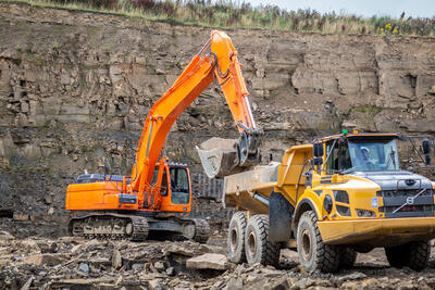 construction equipment-excavator-heavy vehicles