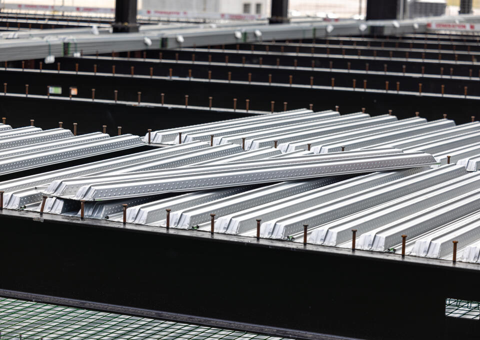 ComFlor 80 Closed Ends installation at Luton Airport