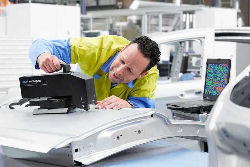 Tata Steel operator using an automotive MuScanner