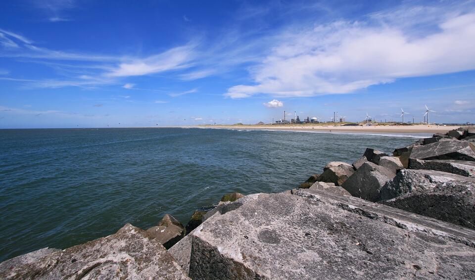 Corporate-IJmuiden skyline-1629x960.jpg