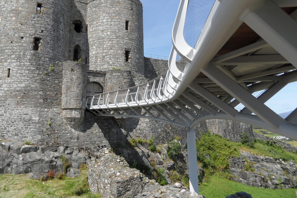tata steel construction harlech castle bridge structural hollow sections