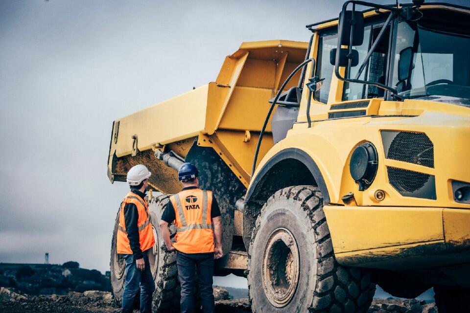 construction equipment-lorry-heavy vehicles