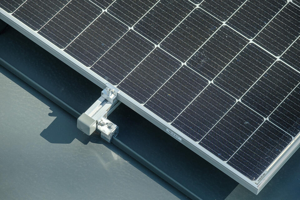 Tata Steel UK updates market leading Colorcoat® guarantees to incorporate PV module installations