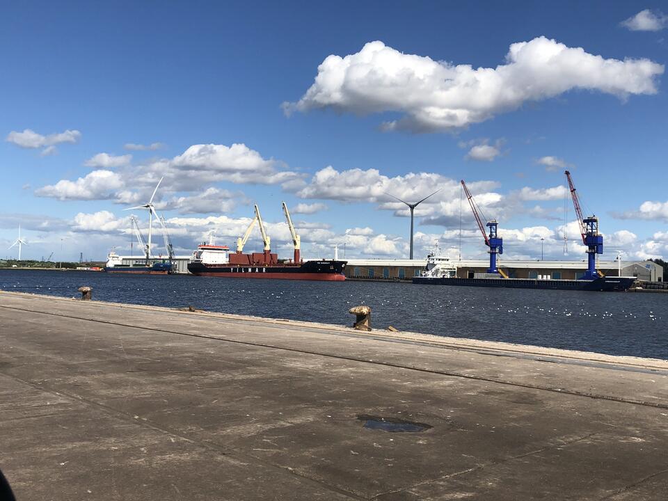 Ships Ships