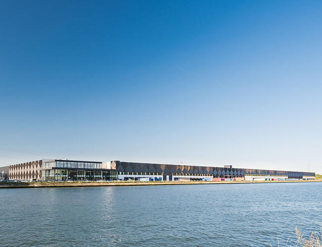 Antwerp Eastport 2 main