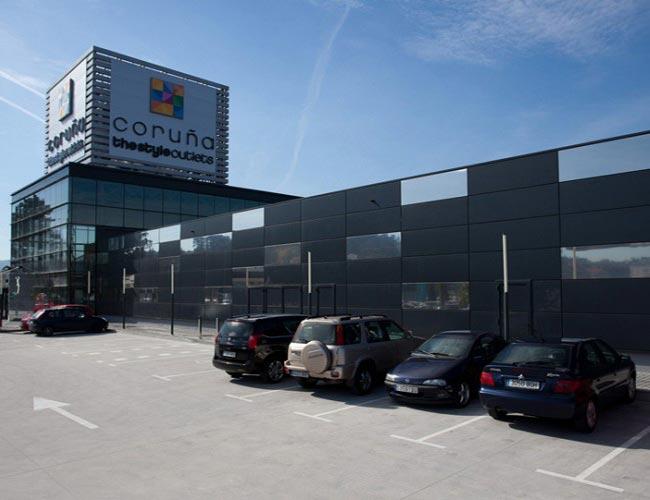 Coruna   The Style Outlets image 1