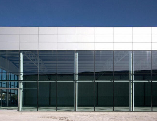 Gatwick Road Car Showroom image 1
